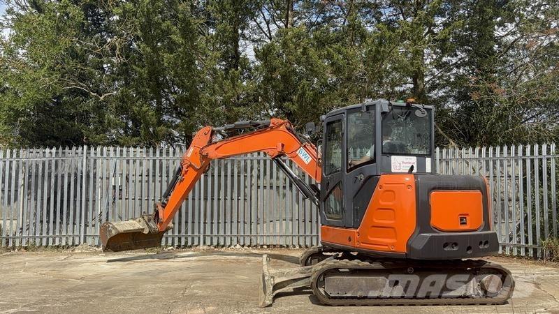Hitachi ZX65 Малые экскаваторы 7т-12т