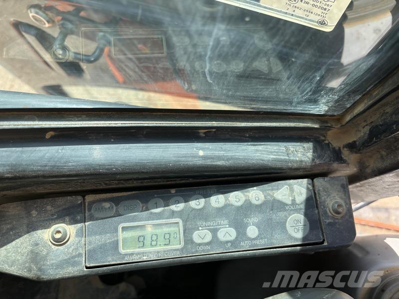 Hitachi ZX65 Малые экскаваторы 7т-12т
