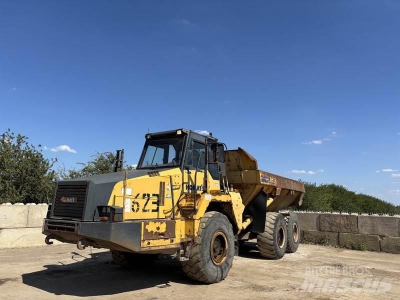 Komatsu HM300-1 Шарнирно-сочленённые самосвалы