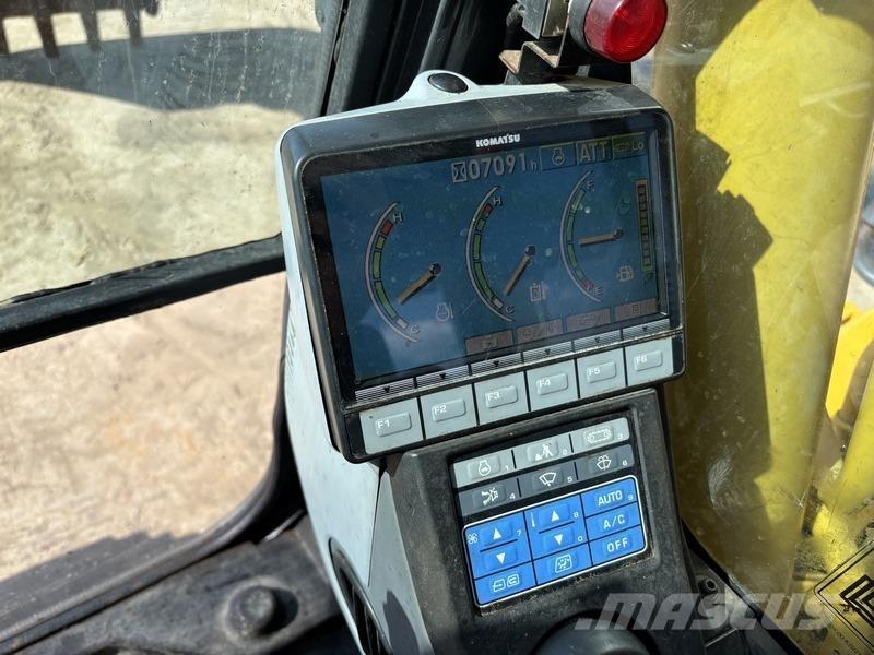 Komatsu PC210 LC-8 Гусеничные экскаваторы