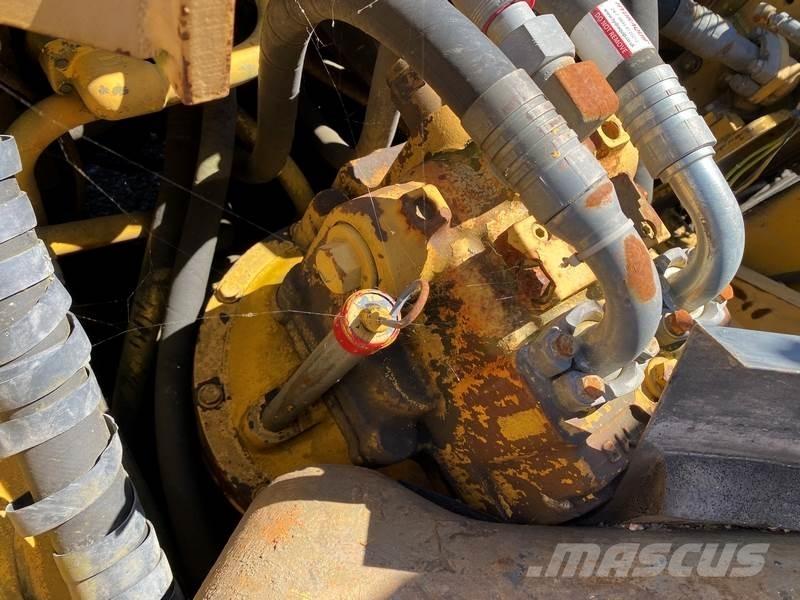 Komatsu PC450LC-8 Гусеничные экскаваторы