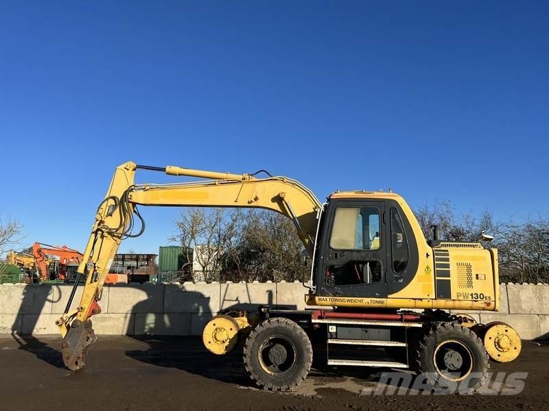 Komatsu PW130-6 Колёсные экскаваторы
