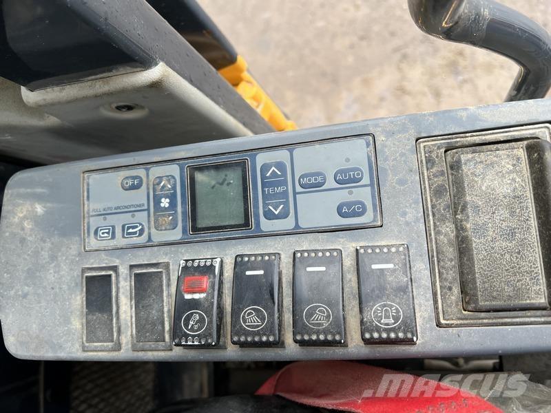 LiuGong CLG933 Гусеничные экскаваторы