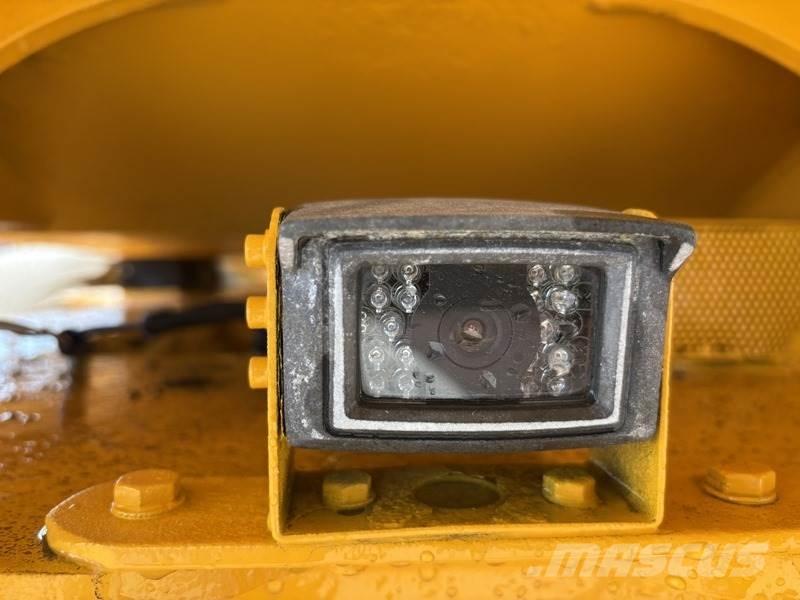 Volvo A25 Шарнирно-сочленённые самосвалы
