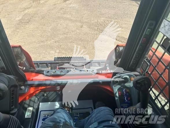 Kubota SSV75 Мини-погрузчики