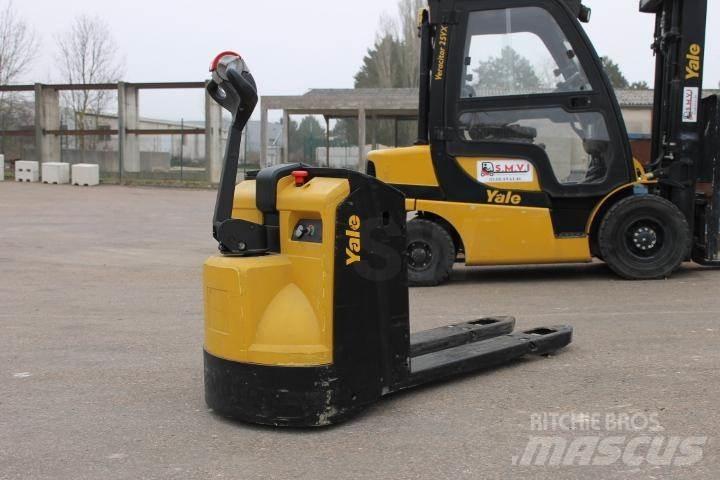 Yale MP20AC Ручные электрические тележки