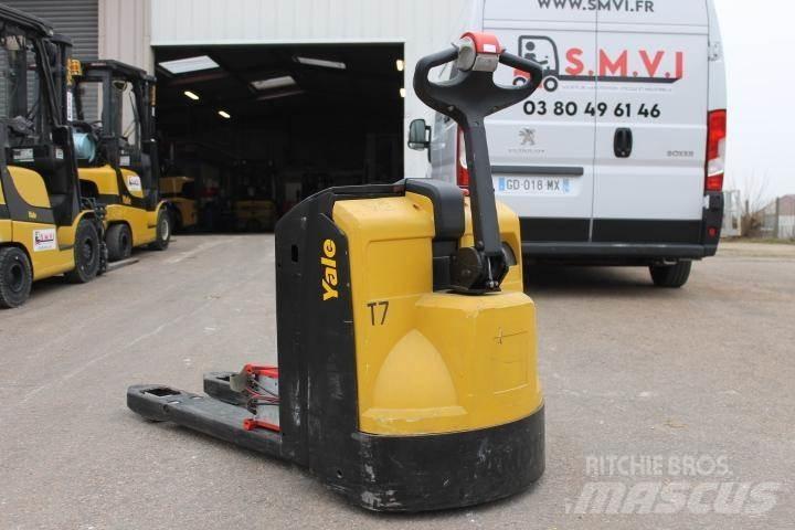 Yale MP20AC Ручные электрические тележки