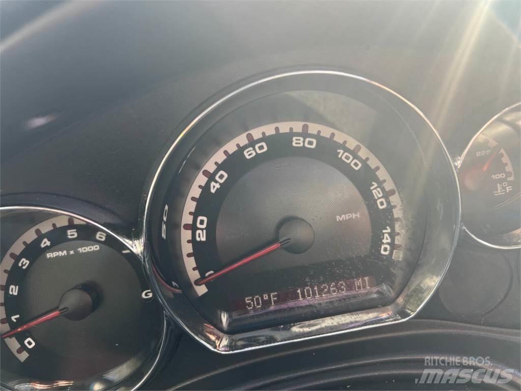 Pontiac G6 Легковые автомобили