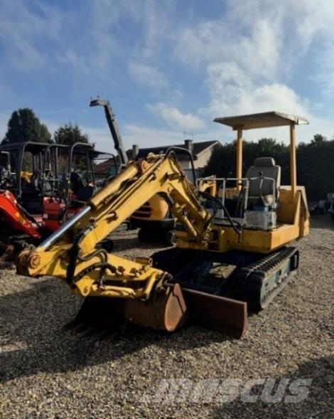 Komatsu PC20 Мини-экскаваторы