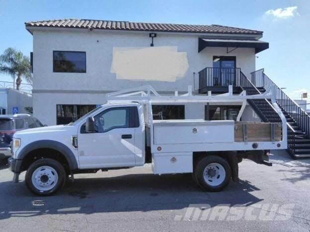 Ford F550 CONTRACTOR Грузовики-Фургоны