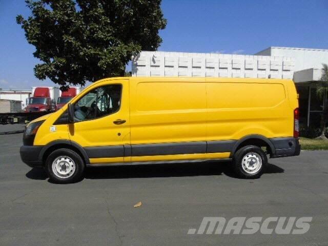 Ford TRANSIT 250 CAR Грузовики-Фургоны