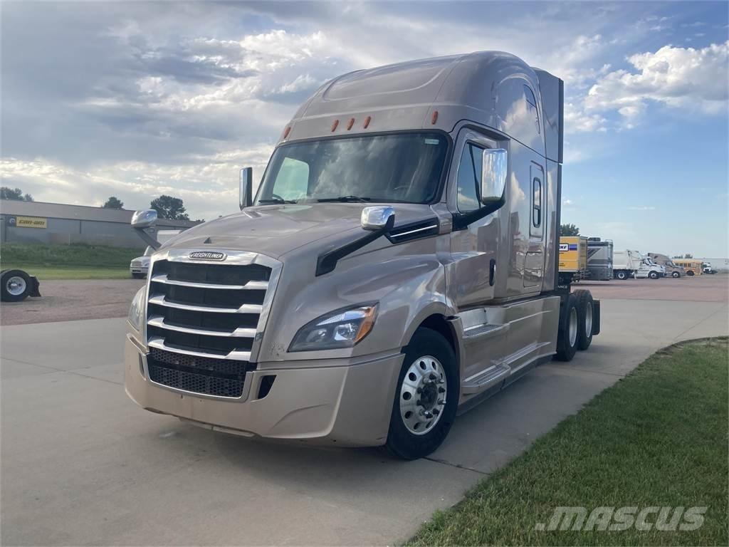 Freightliner  Седельные тягачи
