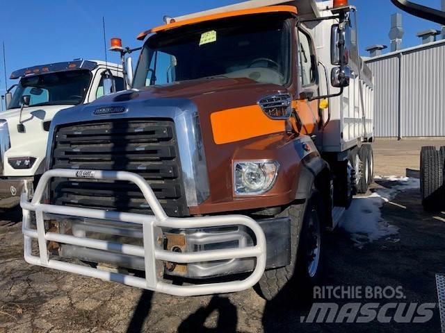 Freightliner 114SD Шасси с кабиной