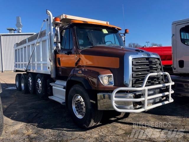 Freightliner 114SD Шасси с кабиной