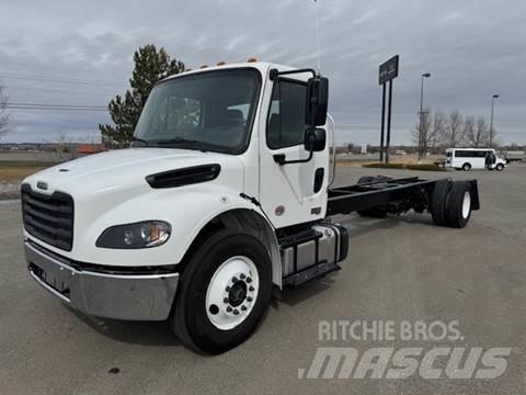 Freightliner M2 106 Седельные тягачи
