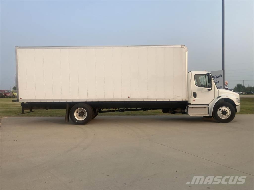 Freightliner M2 106 Шасси с кабиной