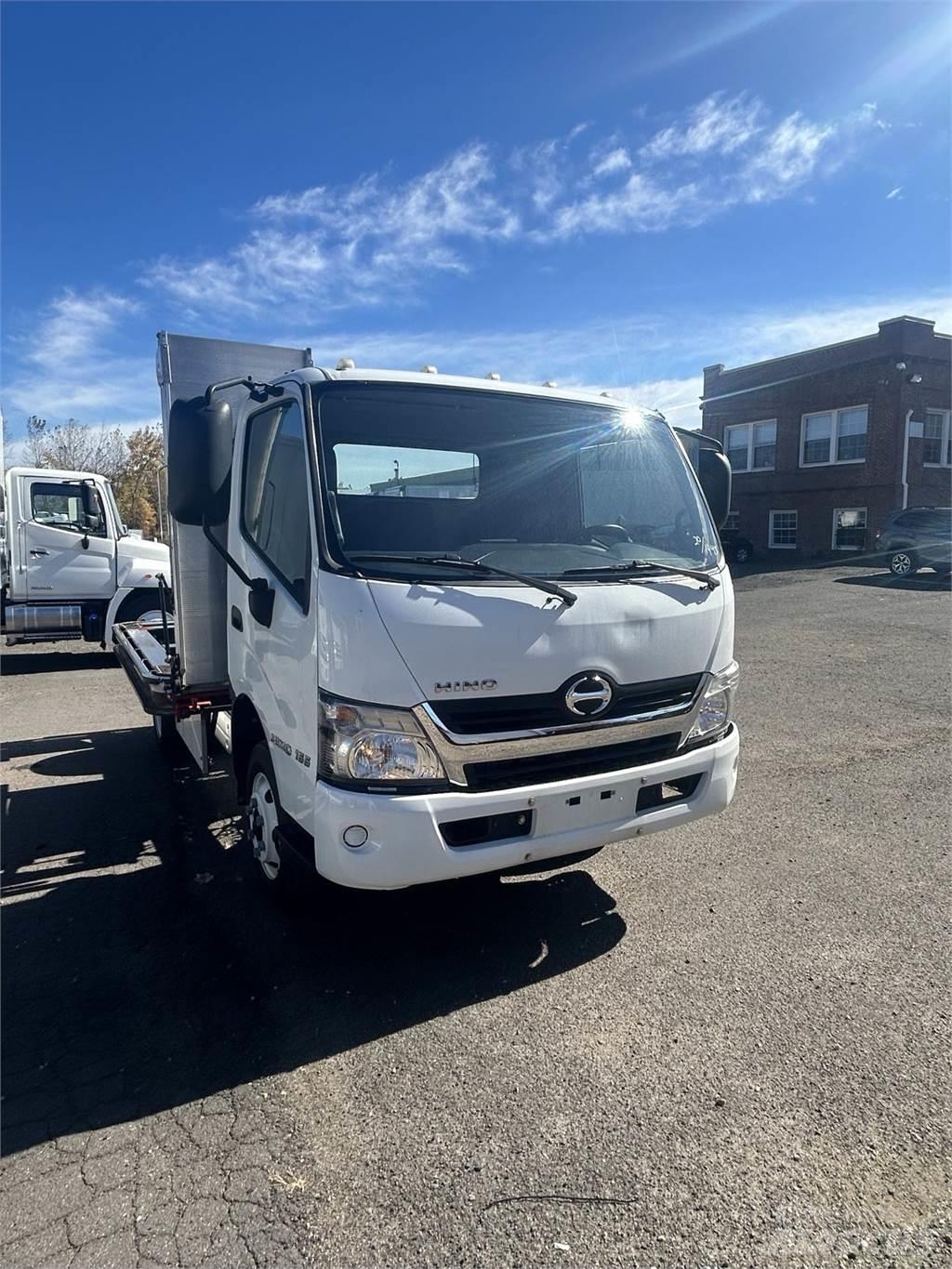 Hino 155 Специальные грузовики