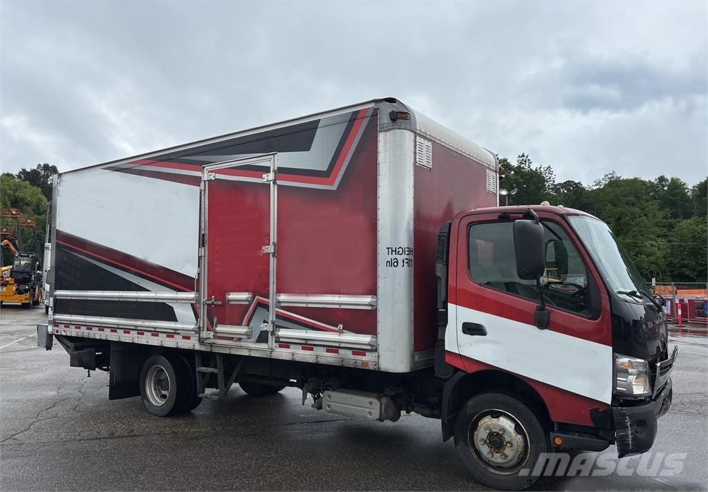 Hino 195 Грузовики-Фургоны