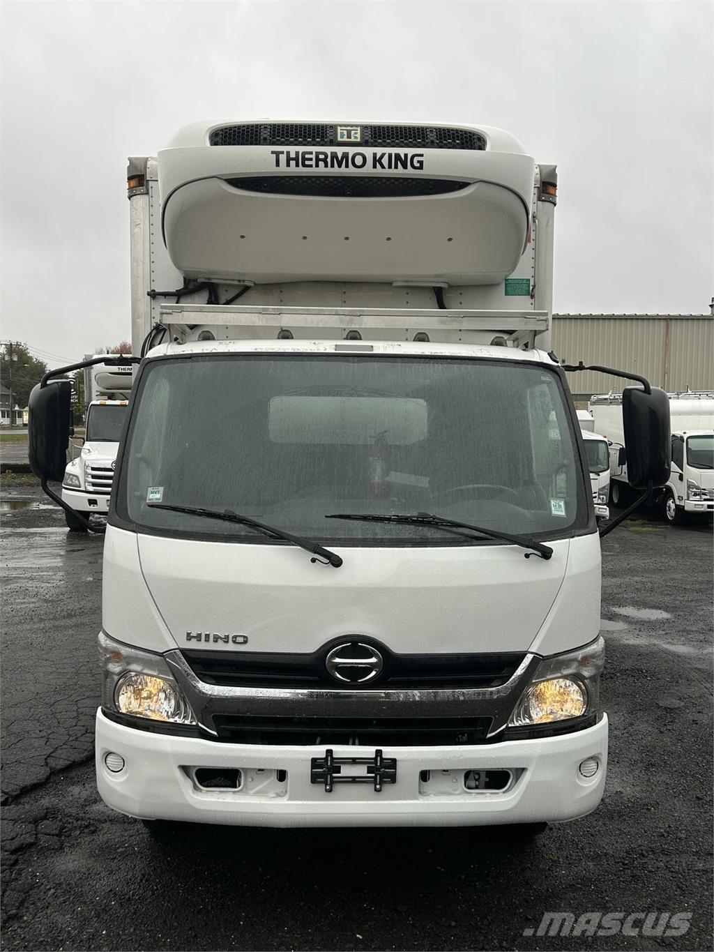 Hino 195 Грузовики-Фургоны