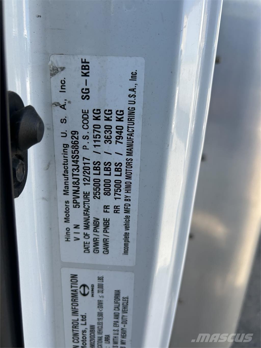 Hino 258ALP Грузовики-Фургоны