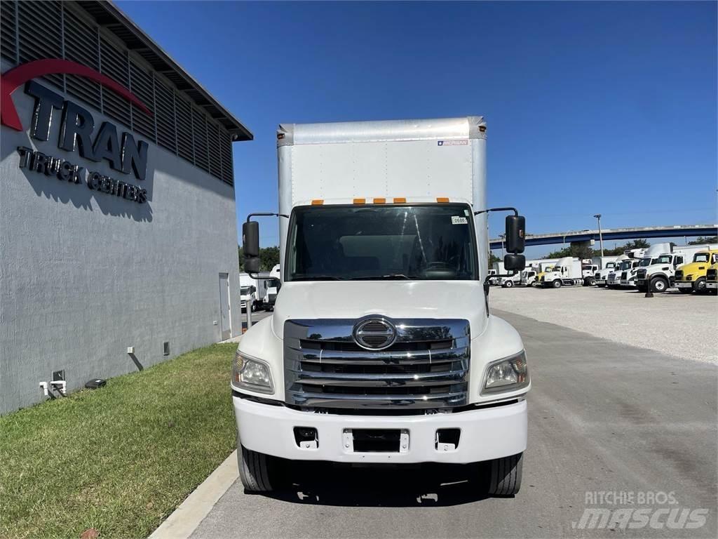 Hino 268 Грузовики-Фургоны