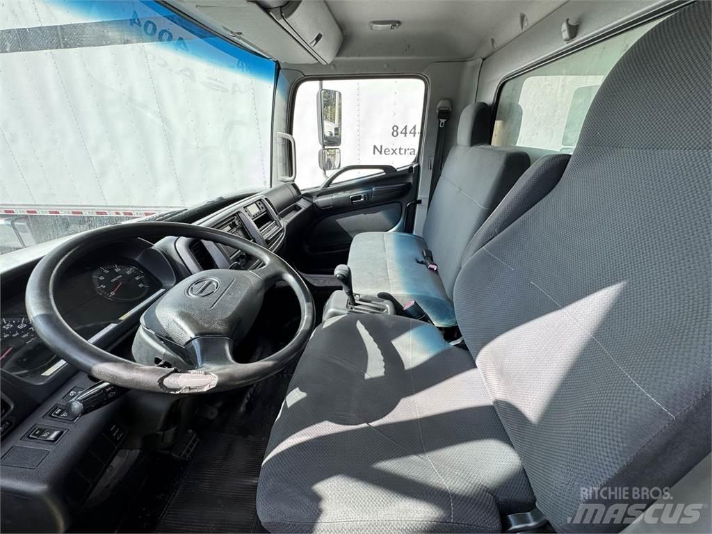 Hino 268 Грузовики-Фургоны