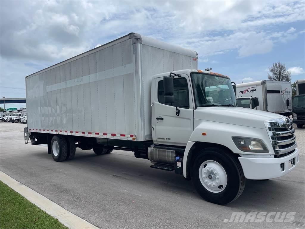 Hino 268 Грузовики-Фургоны