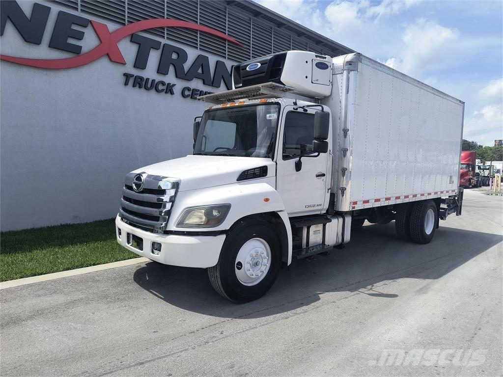 Hino 268 Грузовики-Фургоны