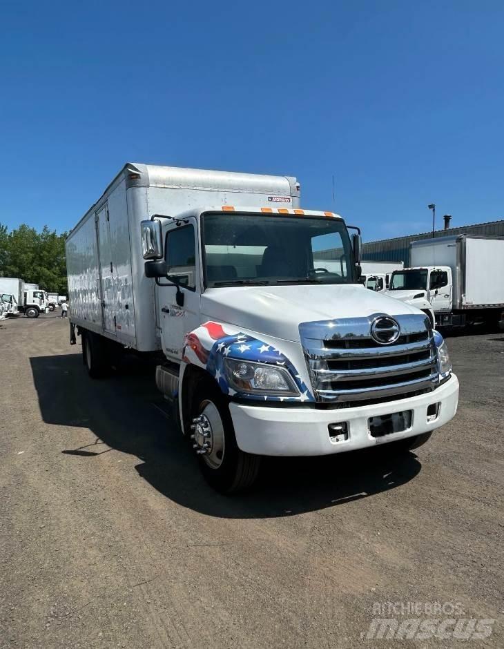 Hino 268 Грузовики-Фургоны