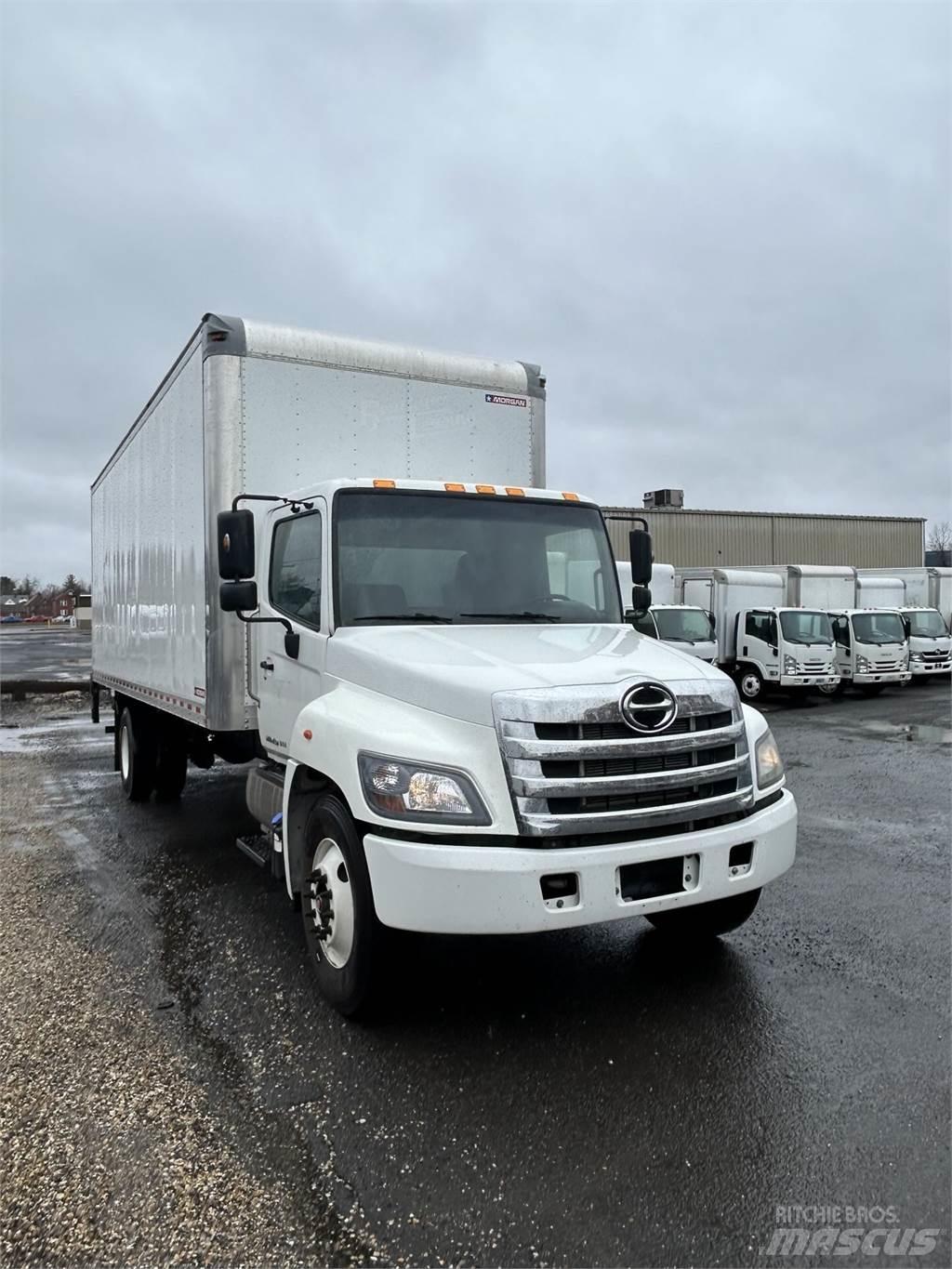 Hino 268A Грузовики-Фургоны