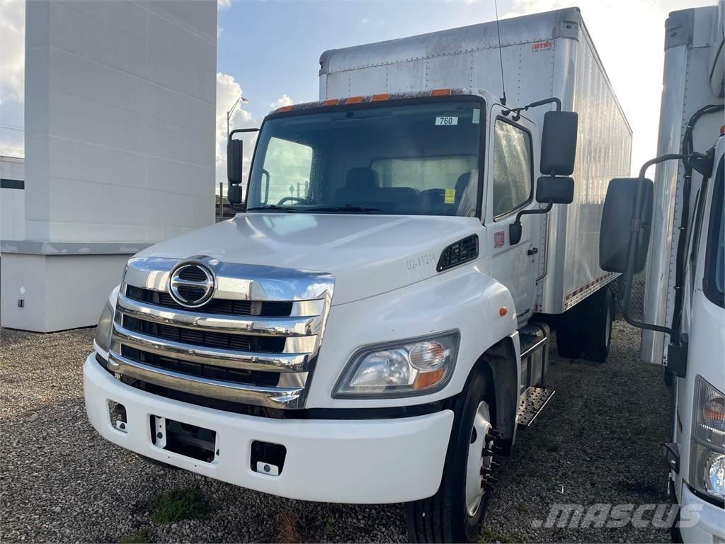 Hino 268A Грузовики-Фургоны