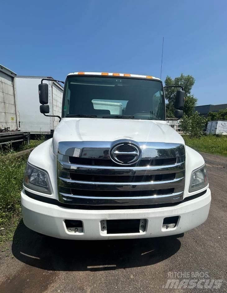Hino 268A Шасси с кабиной