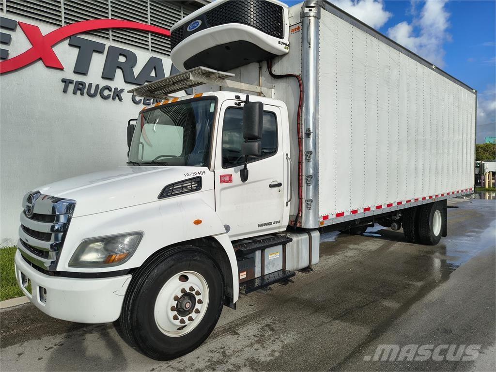 Hino 268A Грузовики-Фургоны