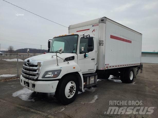 Hino 338 Грузовики-Фургоны