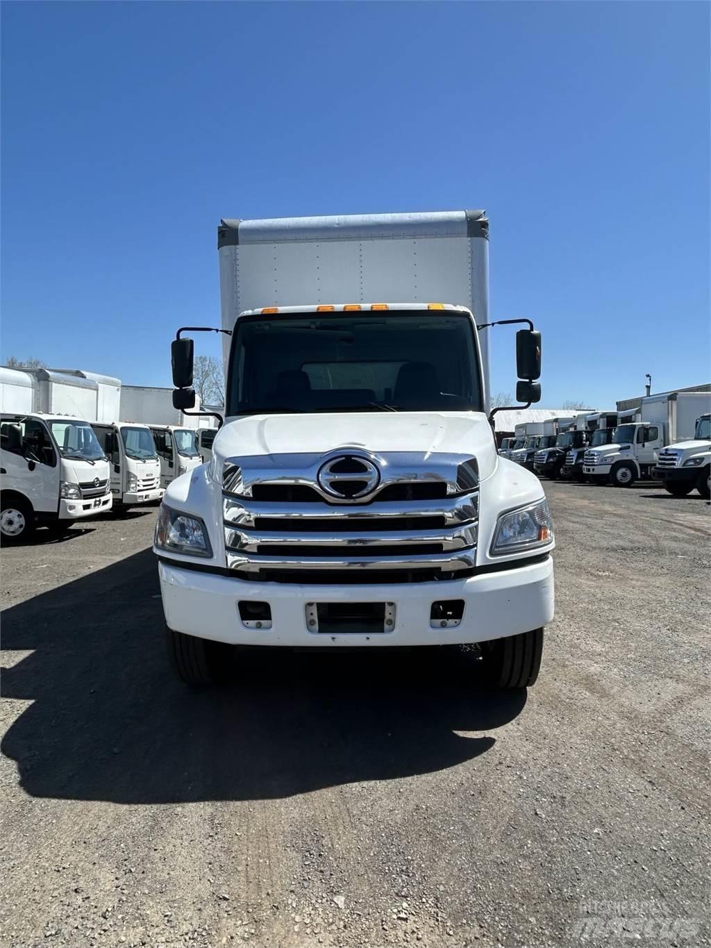 Hino L6 Грузовики-Фургоны
