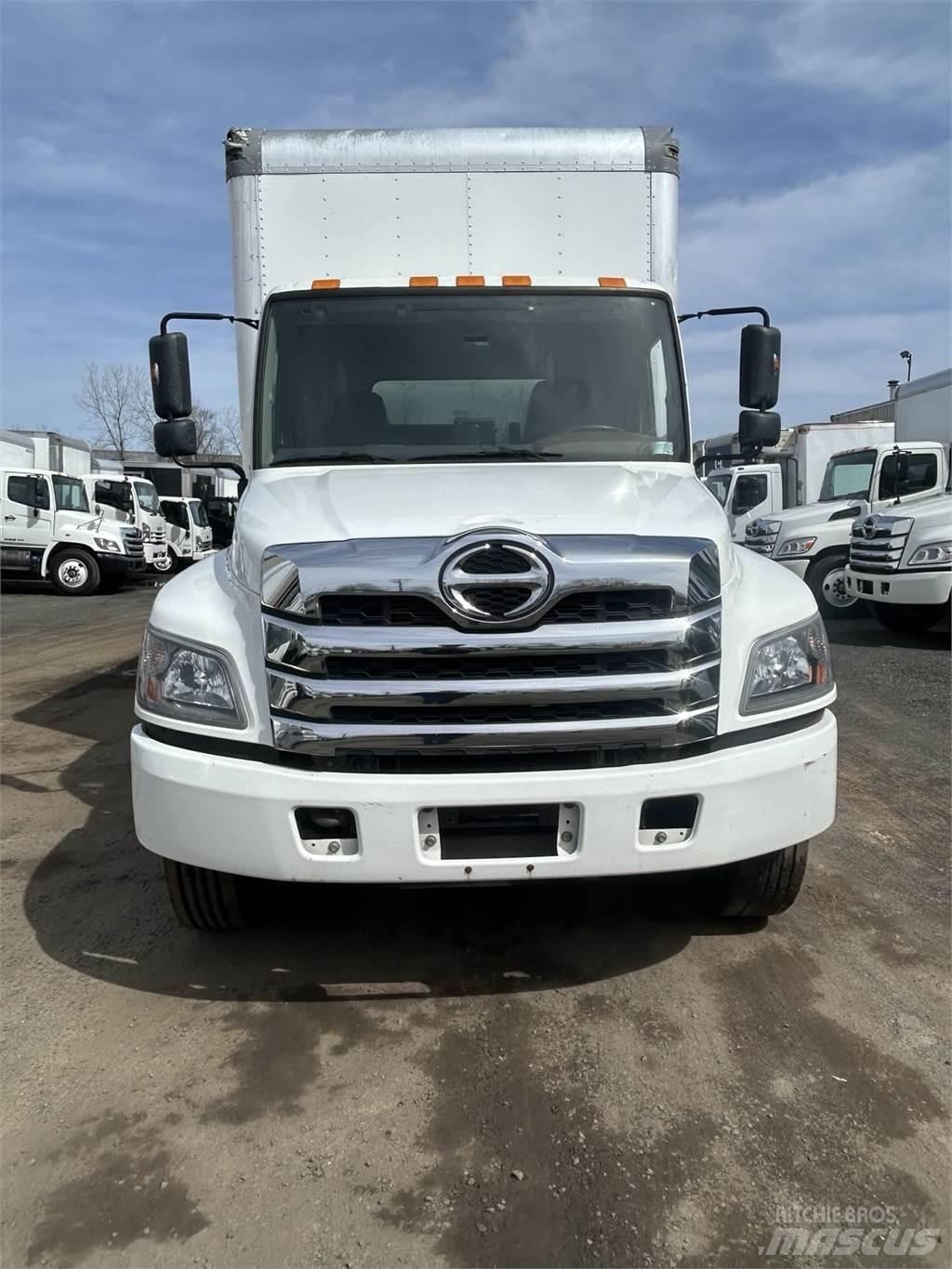 Hino L6 Грузовики-Фургоны