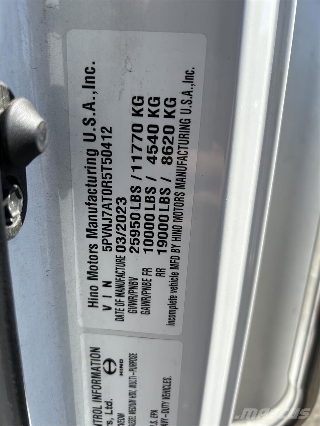 Hino L6 Грузовики-Фургоны
