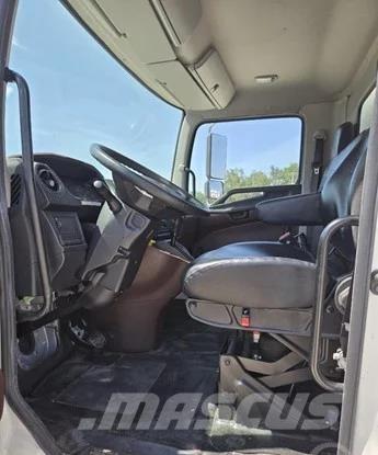 Hino L6 Грузовики-Фургоны