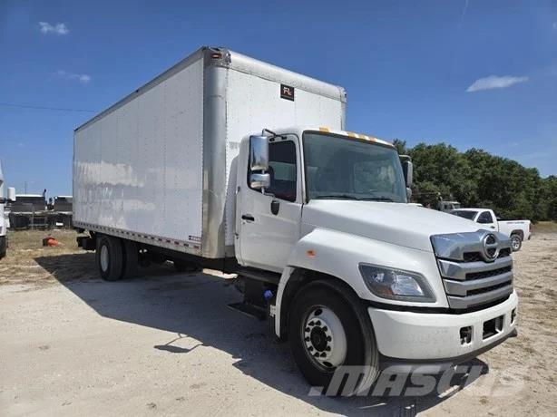 Hino L6 Грузовики-Фургоны