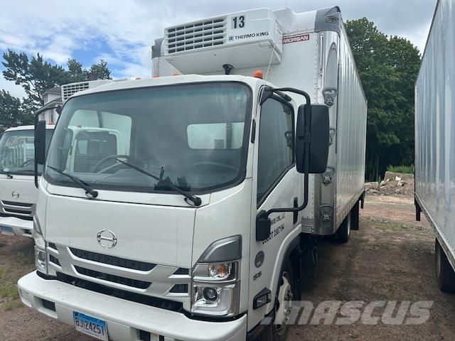 Hino S5 Грузовики-Фургоны