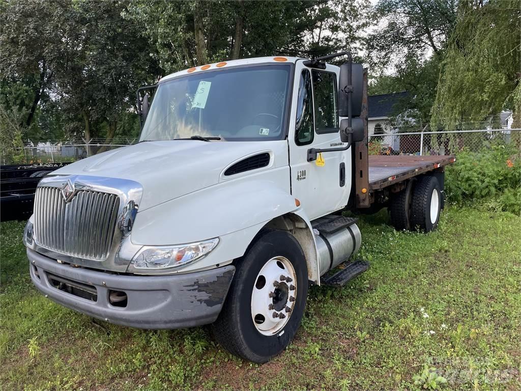 International 4300 Специальные грузовики