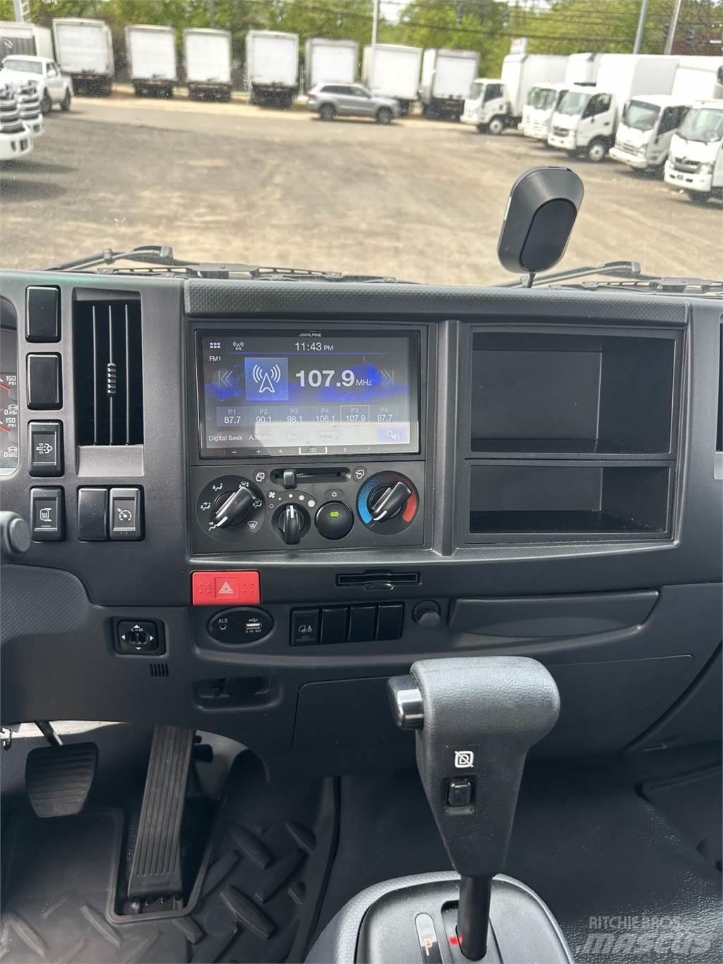 Isuzu FTR Грузовики-Фургоны