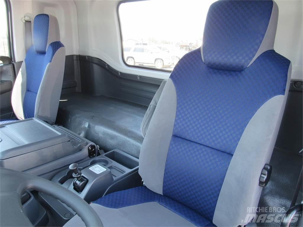 Isuzu FTR Diesel Шасси с кабиной