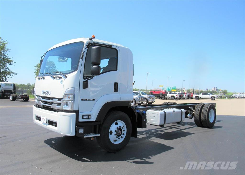 Isuzu FTR MT5 Шасси с кабиной