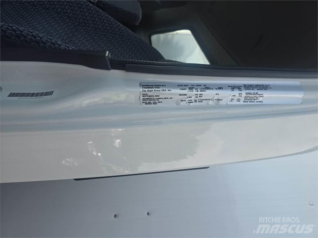 Isuzu NPR Грузовики-Фургоны