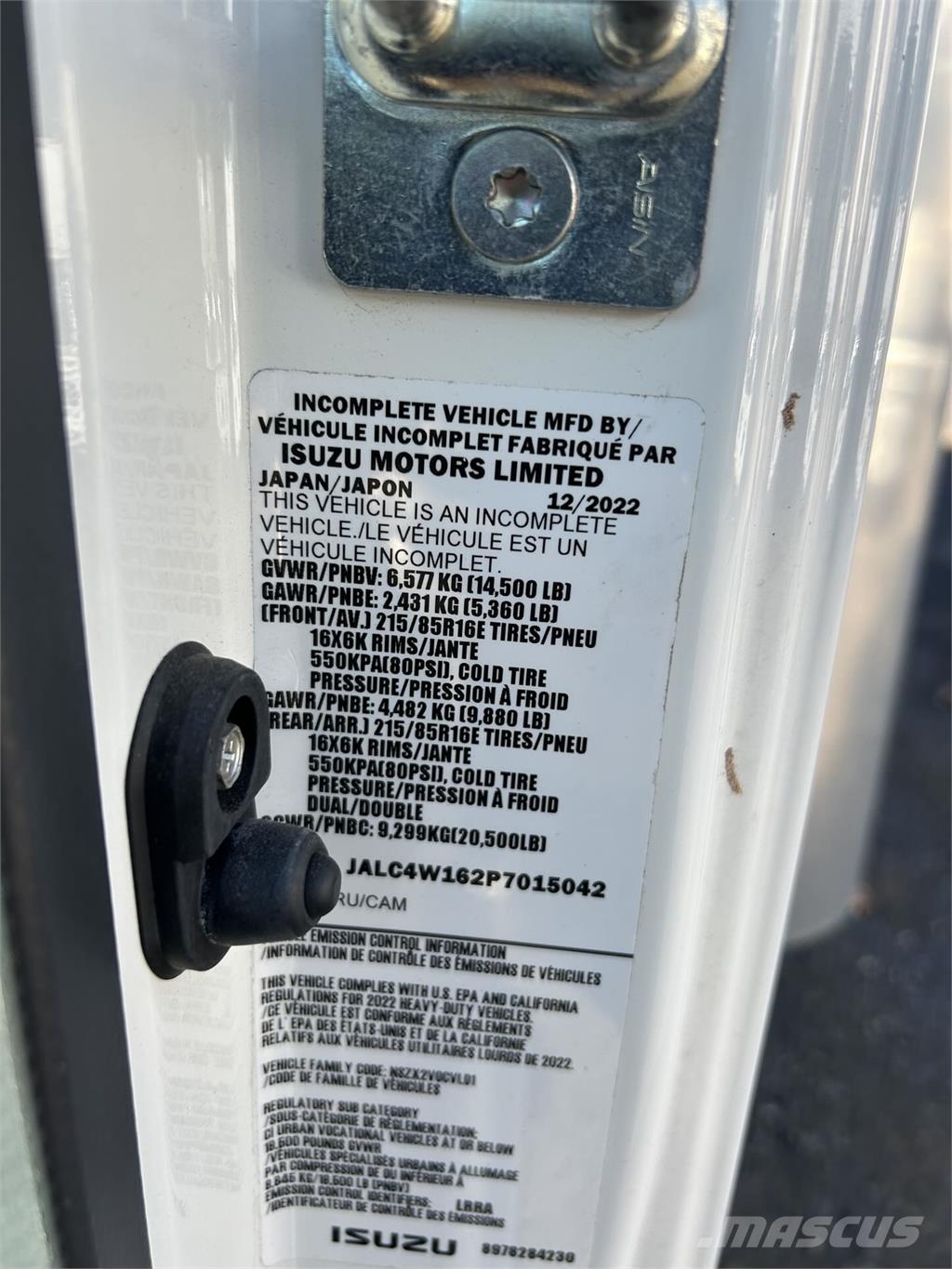 Isuzu NPR HD Грузовики-Фургоны