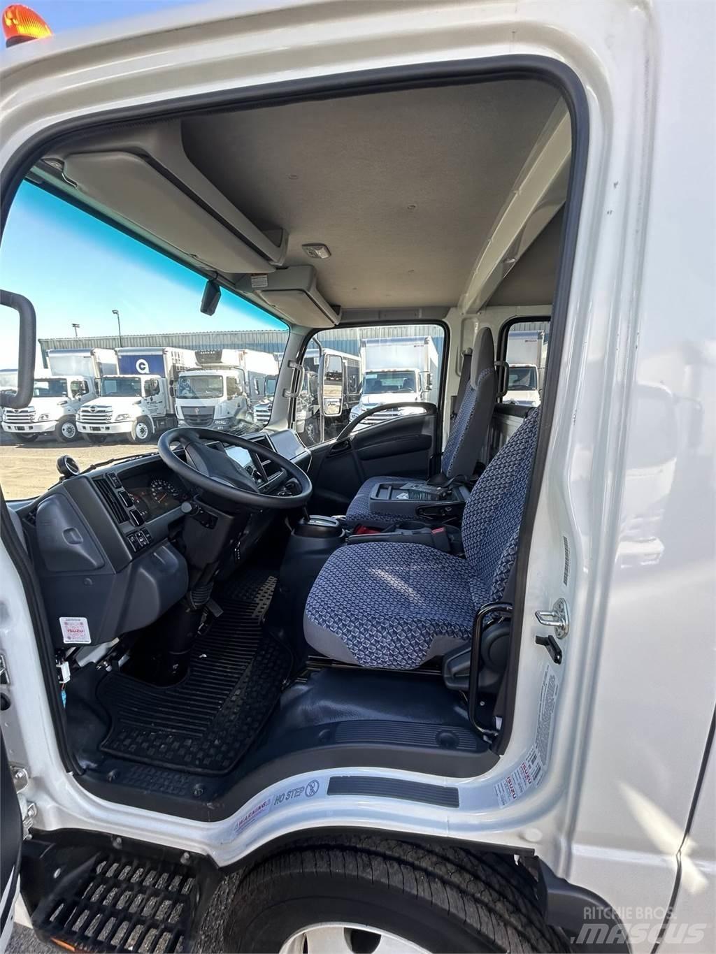 Isuzu NPR HD DC Грузовики-Фургоны