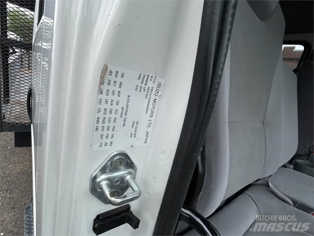 Isuzu NPR HD DC Специальные грузовики