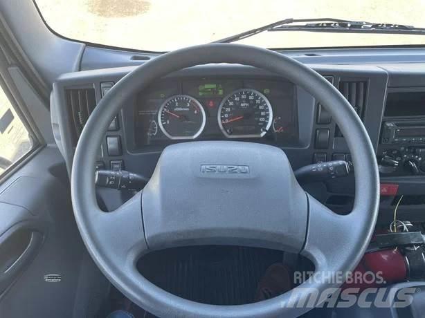 Isuzu NPR XD Грузовики-Фургоны