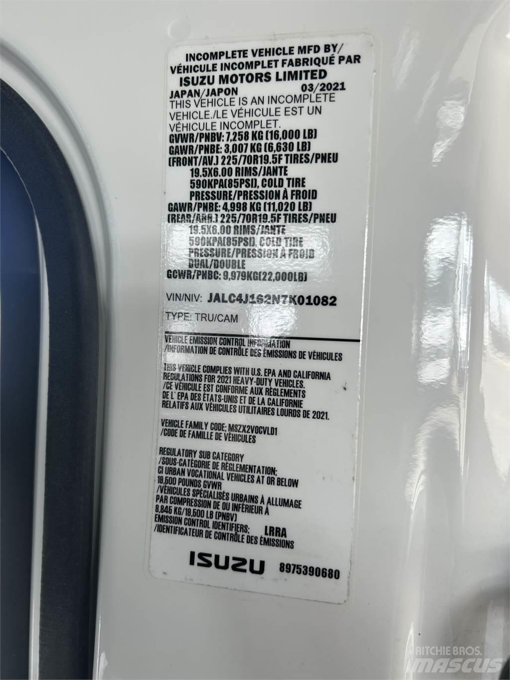 Isuzu NPR XD DC Грузовики-Фургоны